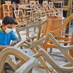 Peran Kayu Dalam Industri Dan Kerajinan Tangan Masyarakat