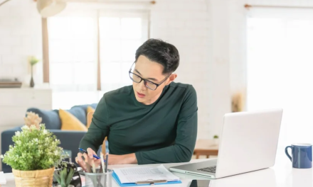 Kebiasaan Finansial Baru: Investasi, Side Hustle, Dan Gaya Hidup