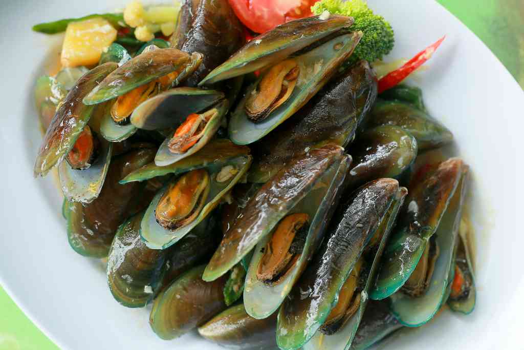 Kerang Hijau: Kandungan Gizi Dan Risiko Konsumsinya