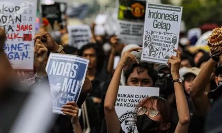 Pemerintahan Indonesia Semakin Hancur? Memahami Kritik